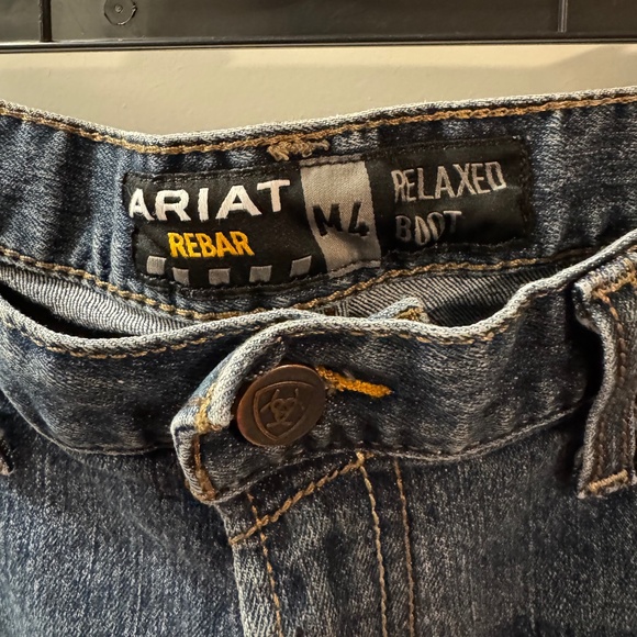 Ariat Rebar M4 Relaxed Bootcut Work Jeans – Dark Wash size 38/30 - Picture 3 of 4